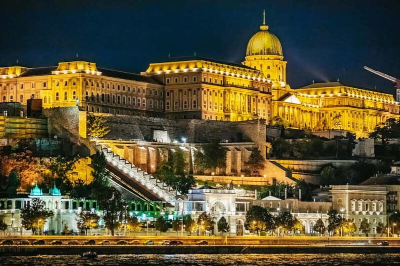 Budapest: Evening Cruise with 4-Course Dinner - What to Expect During the Cruise