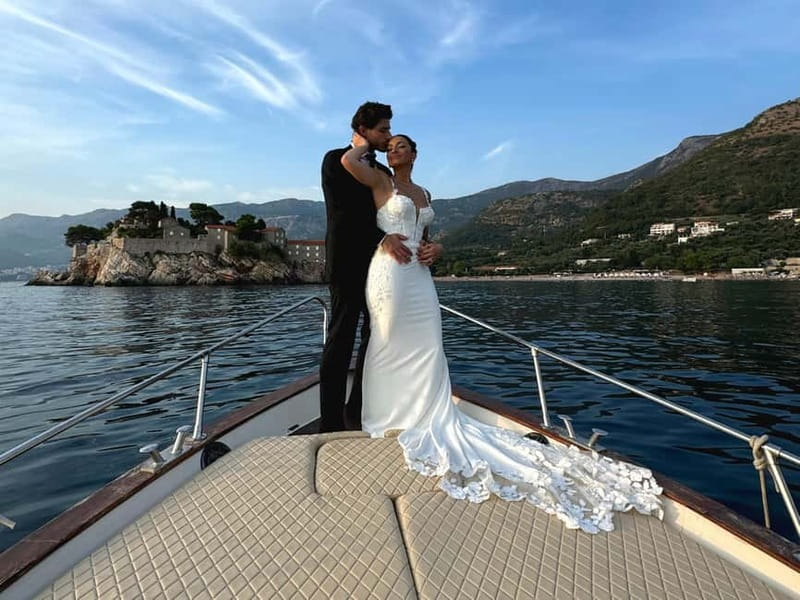 Budva: Private Sightseeing Boat Tour with Swimming & Drinks - The Itinerary in Detail