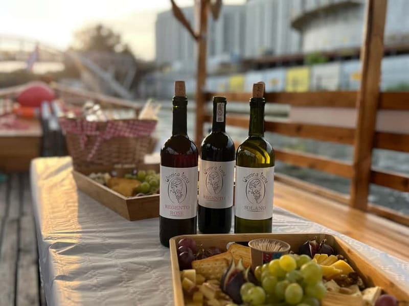 Bydgoszcz: River Cruise with local Wine and Cheese Tasting - Starting Point: Wyspa Myska