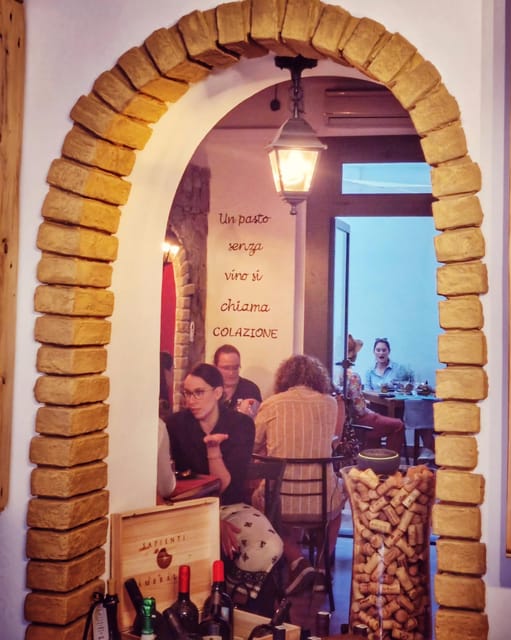 Cagliari Old Town: Wine Tasting and local products - Analyzing the Value