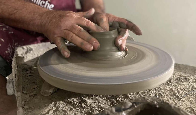 Caltagirone: The Secrets of the Ceramics Workshop - The Workshop Environment