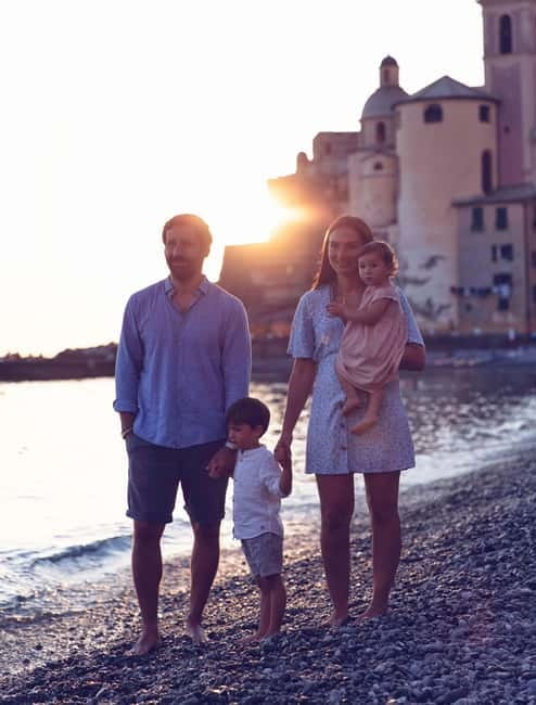 Camogli: Couples photo shoot in the streets of the charming village - Analyzing the Value: Is It Worth It?