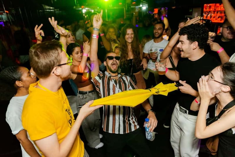 Carnival Extravaganza Lisbon Pubcrawl - FAQs