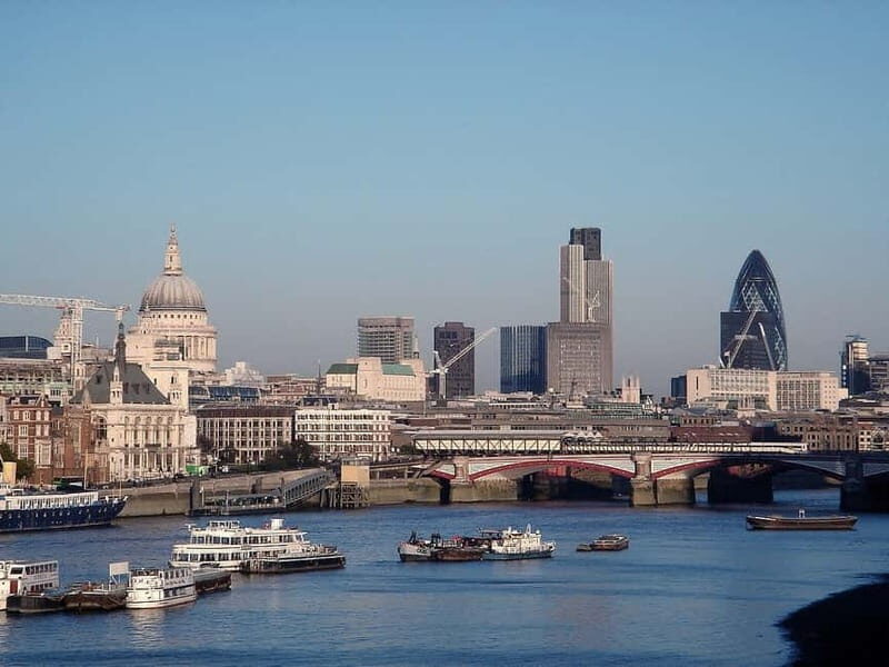 Classic London Tour & Changing The Guards History In Action - Who Would Love This Tour?  