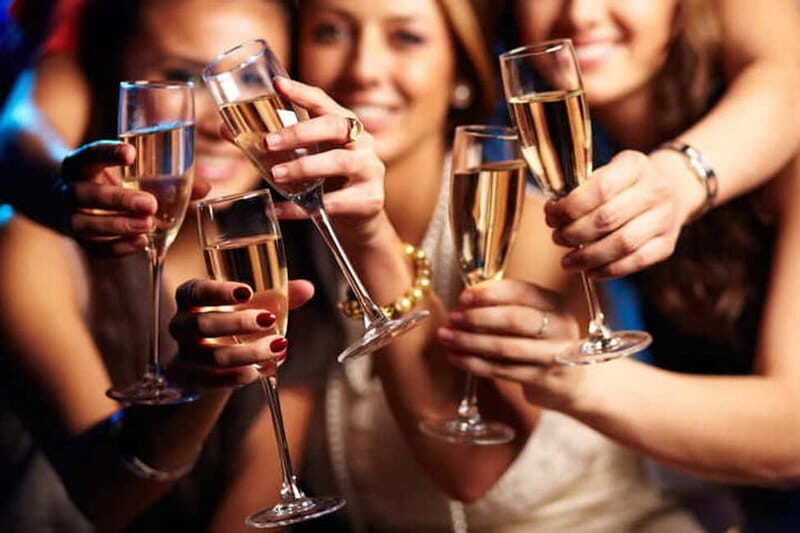 Cologne: Private Pub Crawl - The Guide: Your Local Insider