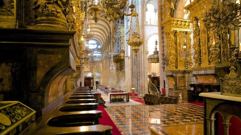Complete Tour of Santiago Cathedral: Pórtico da Gloria and Museum - Starting Point and Duration