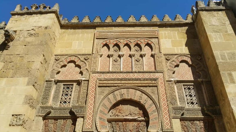 Córdoba: Mosque-Cathedral Guided Tour with Tickets Included - The Experience in Context