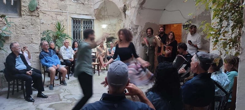 Corso di Pizzica : ballo tipico salentino con degustazione - Why Choose This Experience?