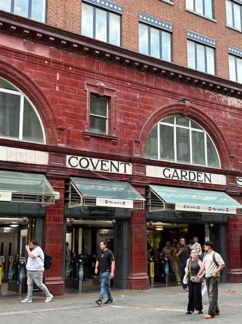 Covent Garden Tour; ghosts and theaters with tarot cards at the end - The Spooky and the Spiritual