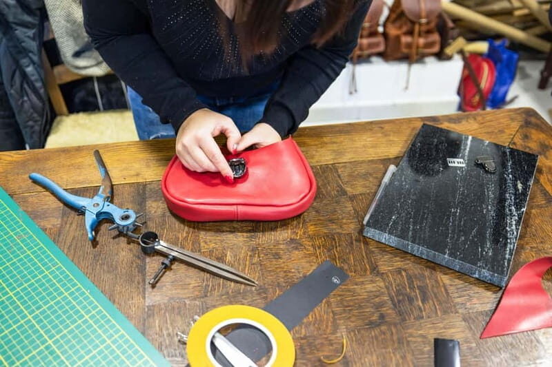 Create your own leather bag in Luberon area! - Why This Tour Stands Out