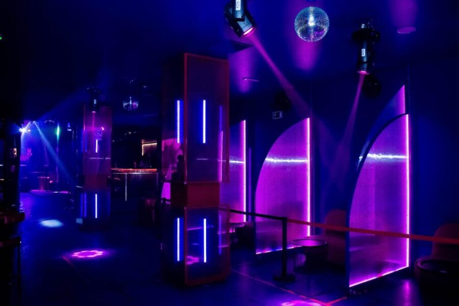 Disco night at Samsara, calle de la Cruz, 7, Madrid - The Atmosphere and Crowd