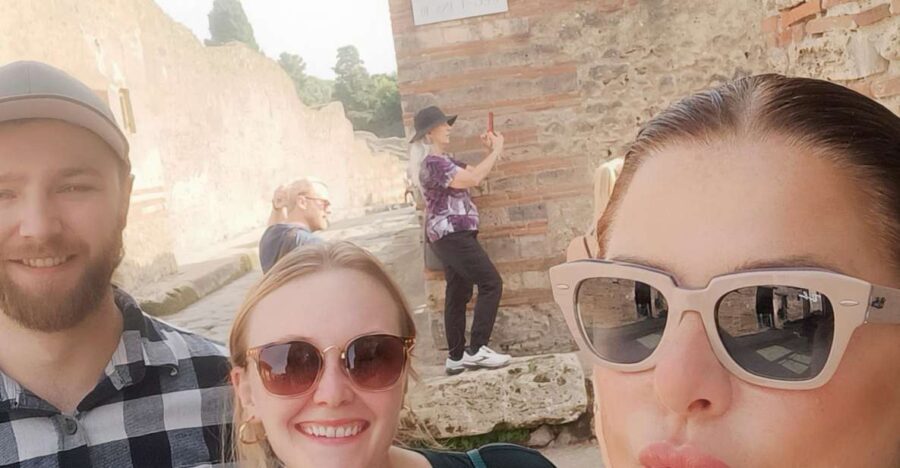 Discover Pompeii with a professional guide for 2hrs - In-Depth Look at the Tour Experience