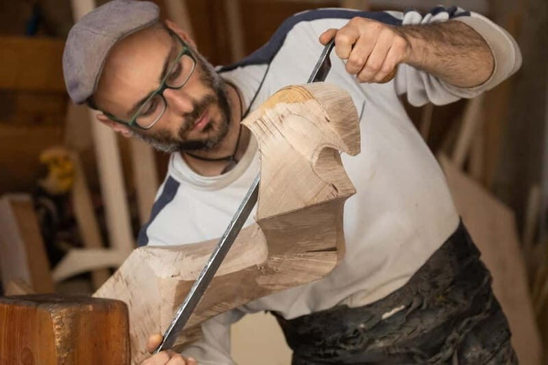Discover the secret craft of Venetian rowing with your group. - What You Can Expect During the Tour