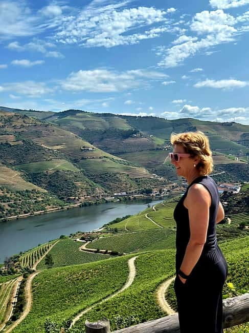 DOURO VALLEY: Premium Wine Tour, Winery Lunch & Private Boat - Analyzing the Value and Unique Aspects