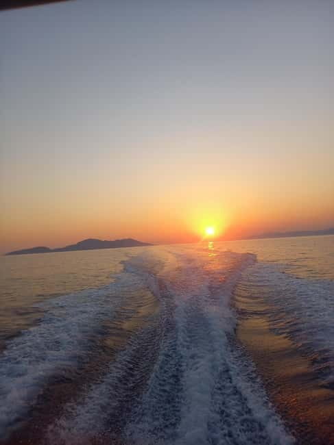 Dubrovnik: Hvar Island Luxury Mini Yacht Tour - Practical Details and What to Expect