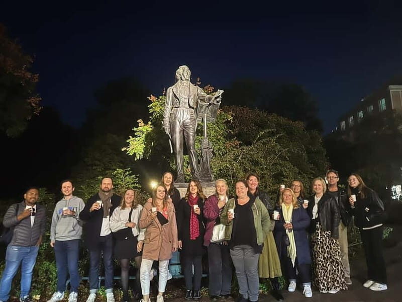 Düsseldorf Bachelor(ette) Premium Tour with Night PubCrawl - What Makes This Tour Stand Out