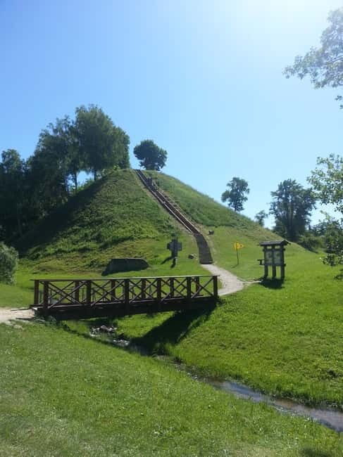 Dzukija National Park and Grutas Park: Full-Day Tour - What’s Included and What’s Not