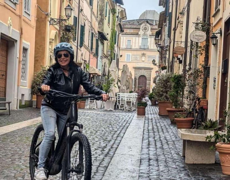 EBike Roman Castles : Papal Palace & Lake (Train from Rome) - What Makes This Tour Special?