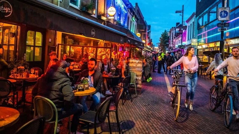 Eindhoven: Pub Crawl with Free Drinks and Entrance - The Itinerary in Detail