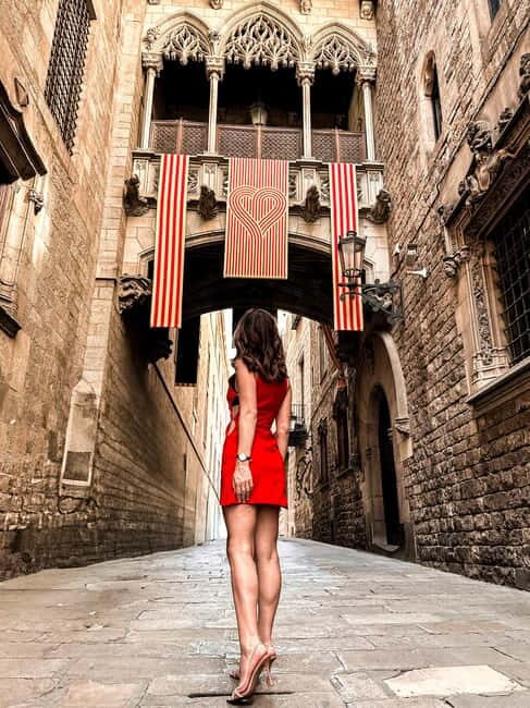Explore Barcelona: Professional Photo Tour - What to Expect on the Tour: A Step-by-Step Look