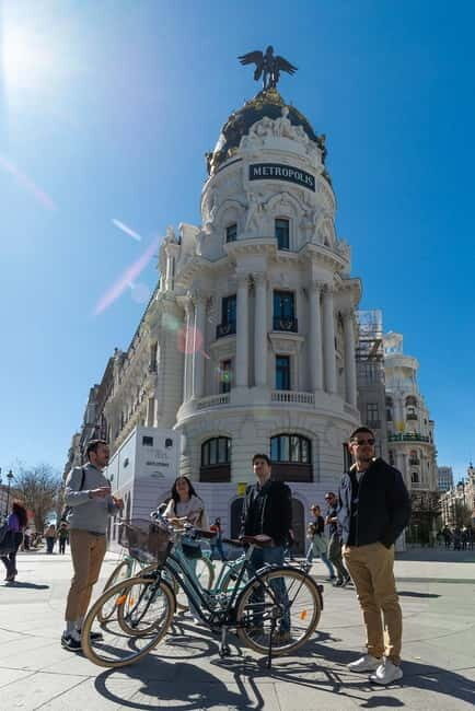 Explore Madrid by bike taking photos with Benja - Analyzing the Value: Is It Worth It?