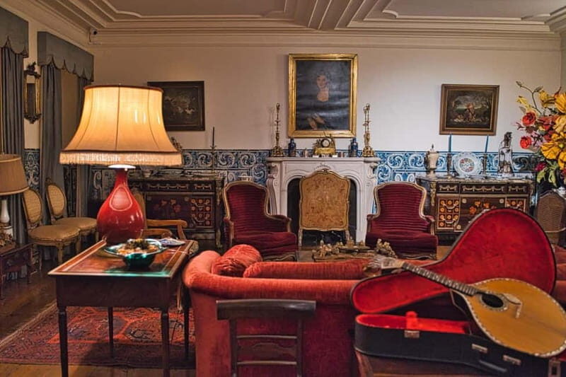 Fado: Guided Historical Tour with Local Dinner - Discovering Lisbon’s Fado Heritage