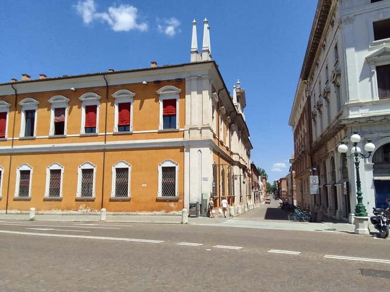 Ferrara: Private City Highlights Guided Bike Tour - Exploring Ferrara by Bike: What’s on the Itinerary?