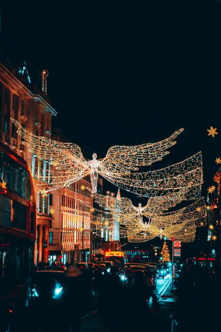 Festive London Christmas Light & Holiday Sights Walking Tour - Why Choose This Tour?
