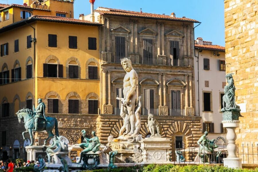 Florence: (French) Walking Tour with a licensed guide - Practical Details
