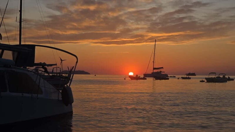 Formentera: Daily departures on a classic catamaran - The Experience in Detail
