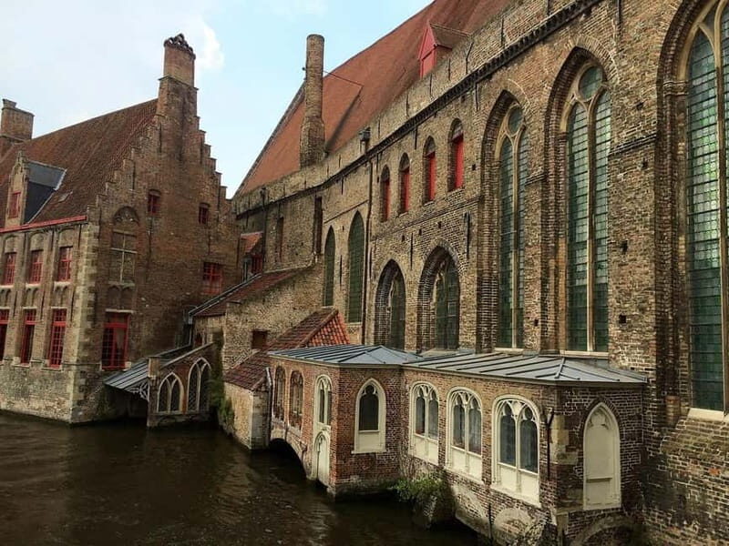 From Amsterdam: Private Tour to Bruges with Guide - What to Expect in Bruges