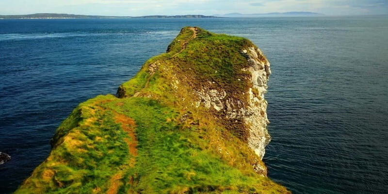 From Belfast: Giants Causeway Full-Day Private Guided Tour - Why the Private Guide and Vehicle Matter