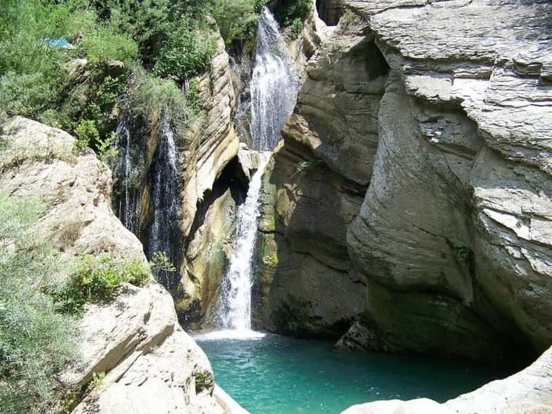 From Berat: Bogovë Waterfalls Day Trip - The Drive to Poliçan: A Glimpse into Albania’s Past