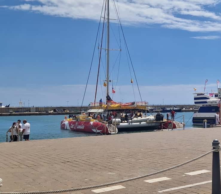 From Cambrils: catamaran 2h with drinks/bed balinese, swim. - An In-Depth Look at the Catamaran Cruise