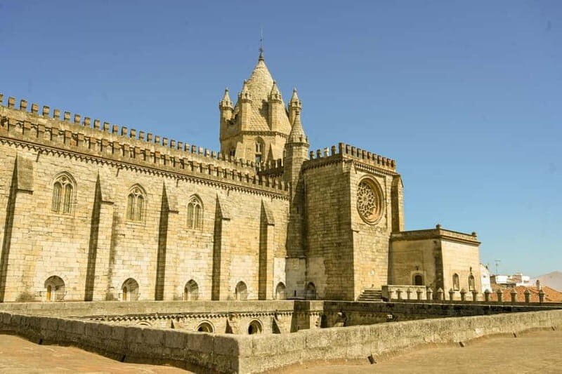 From Lisbon: Évora Day Trip with Optional Wine Tasting - Exploring Évora from Lisbon: An In-Depth Review of the Day Trip with Optional Wine Tasting