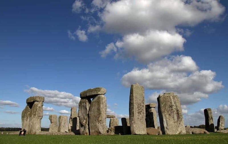 From London: Stonehenge and Oxford Day Tour With Admission - Visiting Stonehenge: Awe and Archaeology Combined