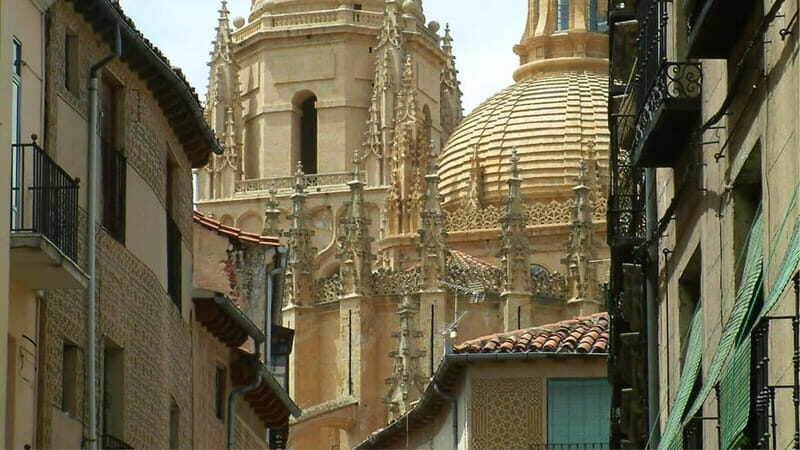 From Madrid: Full Day Trip to Segovia and Toledo - Practical Considerations and Tips