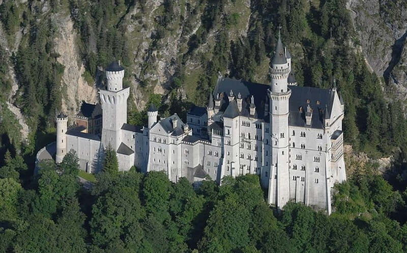 From Munich: To Neuschwanstein Castle, Linderhof, Oberammerg - The Itinerary and What You Can Expect