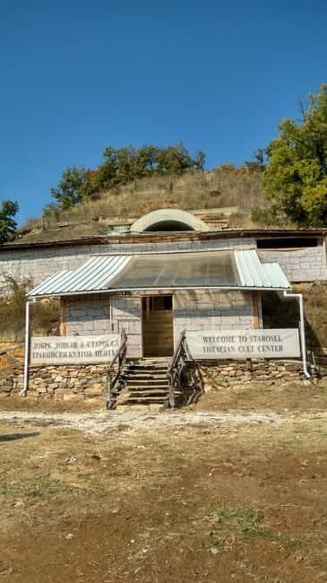 From Sofia: Koprivshtitsa, Starosel, and Wine Tasting Tour - Exploring Koprivshtitsa: A Town Frozen in Time
