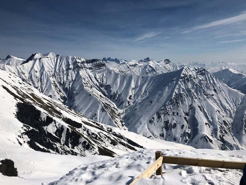 From Tbilisi: Private Kazbegi Tour - The Stops and Highlights