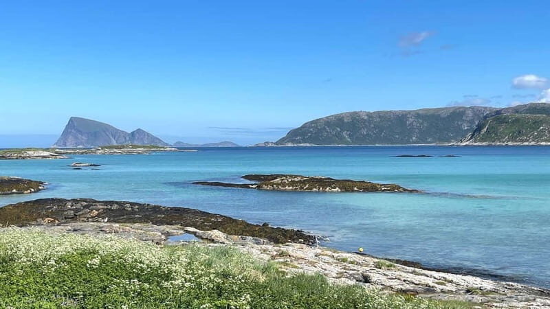 From Tromsø: Sailing Kayak at Sommarøy, incl. lunch & sauna - Who Will Love This Experience?