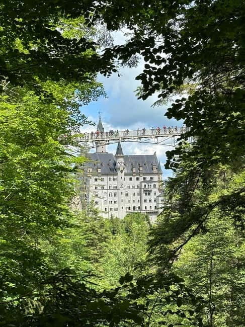 From Zurich: Neuschwanstein Castle Private Tour with Lunch - Mary’s Bridge and Photo Opportunities