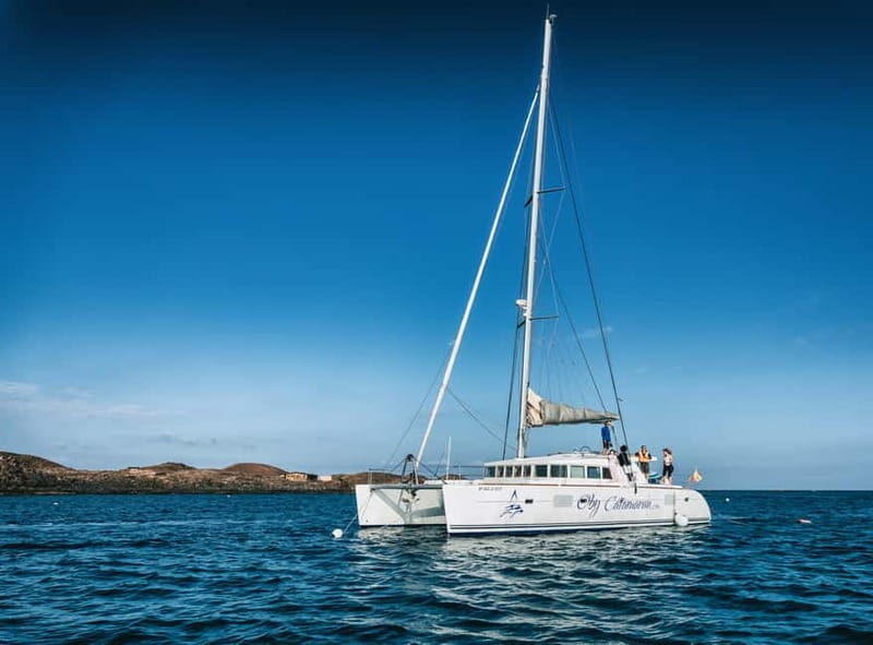 Fuerteventura: Lobos Island Catamaran Cruise with Lunch - Exploring Lobos Island: Snorkeling, Kayaking, and Paddleboarding