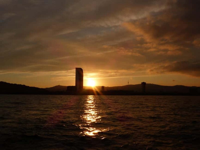 FULL MOON Boat Experience (OpenBar+Local Tapa included) - The Itinerary: A Well-Curated Coastal Journey