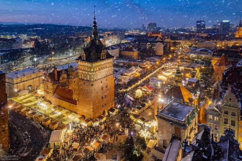 Gdansk: Luxury Dinner Cruise in the Old Town - The Food and Drink: A Closer Look