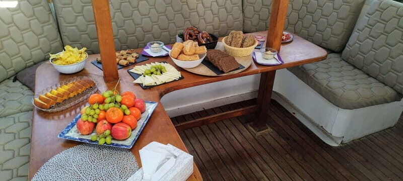 Gran Canaria: Catamaran Tour with Lunch and Drinks - Optional Add-Ons: Parasailing and Jet Skiing