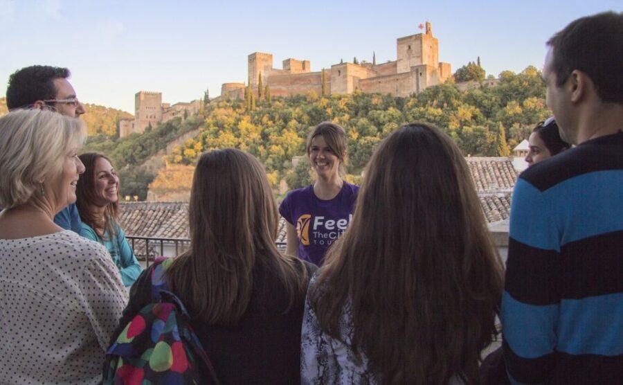 Granada: Albaicín and Sacromonte 2.5-Hour Walking Tour - Breathtaking Views of the Alhambra