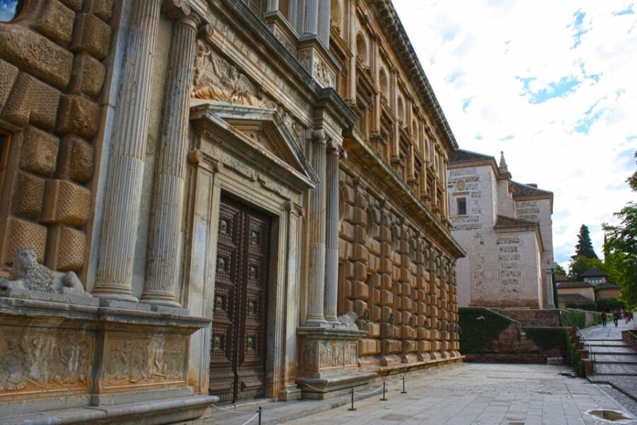 Granada: Alhambra and Charles V Palace Tour - Breakdown of the Itinerary