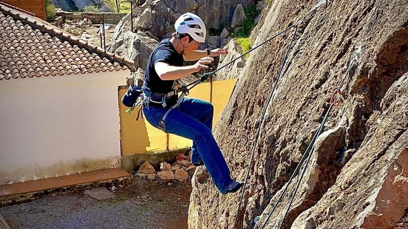 Granada: Belaying Course in a Climbing Falls - Why This Course Is a Must for Climbers in Granada