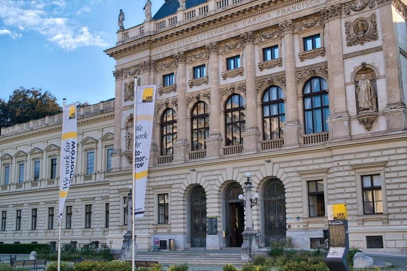 Graz: Guided 2-hour private city tour - Who Should Consider This Tour?